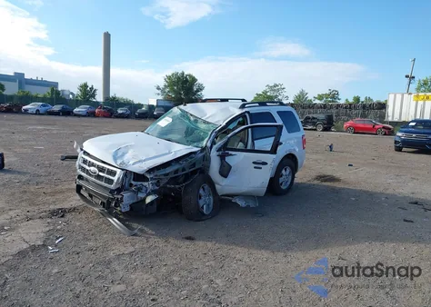 2012 Ford Escape Xlt из США, поврежденный, VIN 1FMCU9DG8CKC27311